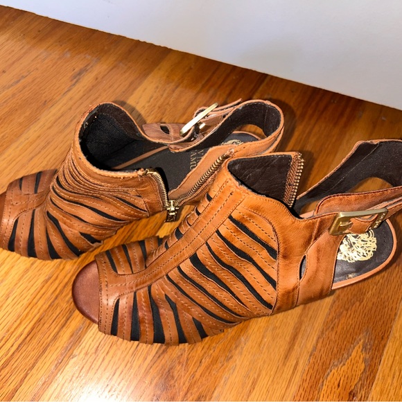 Vince Camuto Heels - Picture 4 of 4